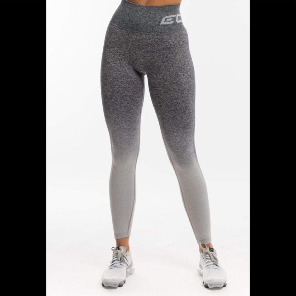 Arise Ombre Scrunch Leggings
